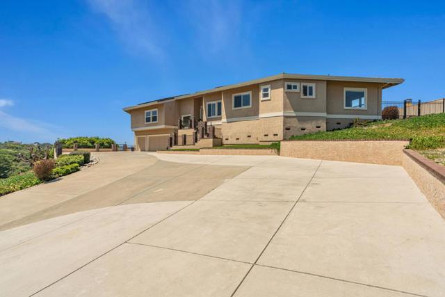 25061 Hidden Mesa Court, Monterey CA: https://media.crmls.org/mediaz/177410a4-383c-474d-bf21-f85e33a2c370.jpg