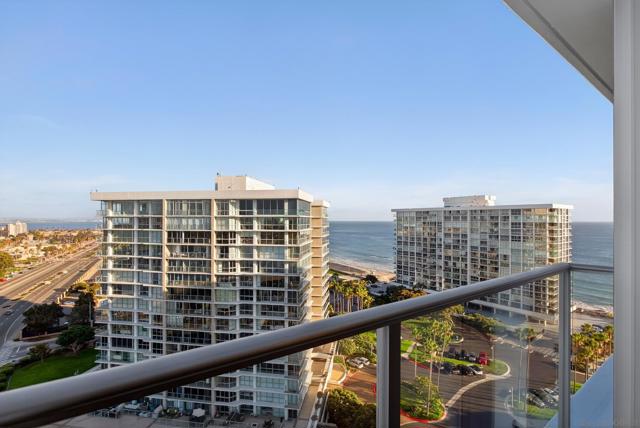 1810 Avenida Del Mundo, Coronado CA: https://media.crmls.org/mediaz/1775eea5-c04f-4f3a-a773-ac3b50bd99a6.jpg