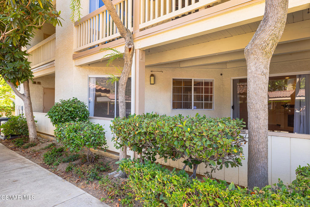 5744 Oak Bend Lane #201