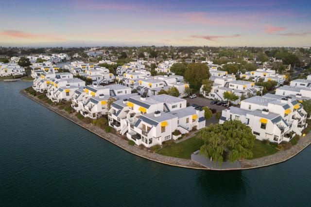 644 Portofino Lane, Foster City CA: https://media.crmls.org/mediaz/17777950-748f-43bc-b88b-5a4507ce1e6c.jpg