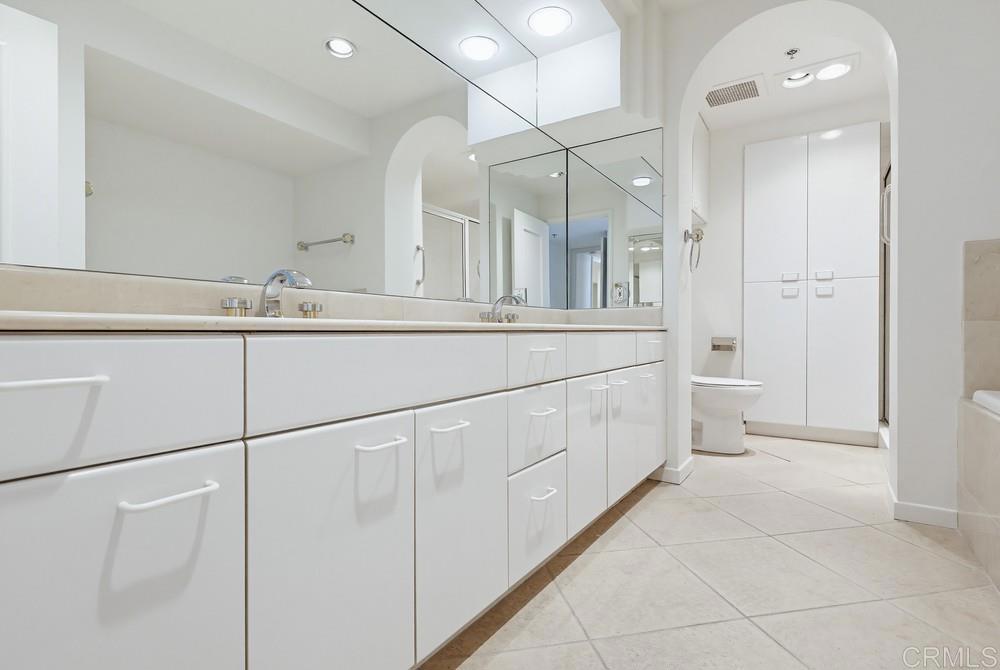 200 Harbor Drive - photo 15