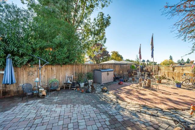 Image 28 of 45 For 6300 Ironbark Ct