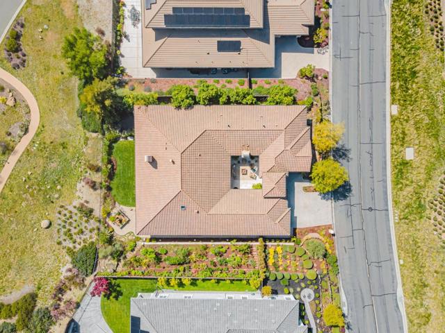 7 Stonebrae Road, Hayward CA: https://media.crmls.org/mediaz/177a8a24-e20d-4ef8-9884-1df1d5b10081.jpg
