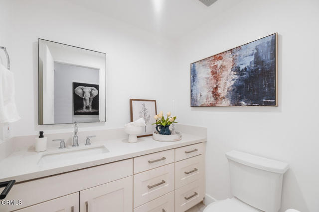 Detail Gallery Image 25 of 32 For 235 S Reeves Dr #104,  Beverly Hills,  CA 90212 - 2 Beds | 2/1 Baths