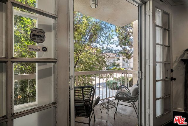 2329 South Bentley Avenue, 101 photo 8