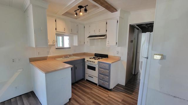 74711 Dillon Road, Desert Hot Springs CA: https://media.crmls.org/mediaz/177da397-ac03-44b0-9edc-310c59965227.jpg
