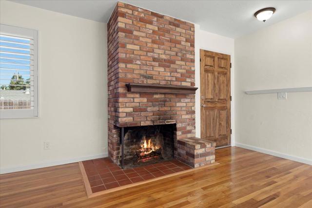 41 Ralston Drive, Monterey CA: https://media.crmls.org/mediaz/177df4e0-20a9-459d-a536-ce1041cf2284.jpg