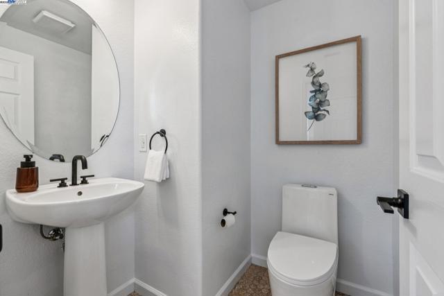 5929 Linwood Cmn, Livermore CA: https://media.crmls.org/mediaz/177f6843-9822-4b9a-81ca-3d588779be54.jpg