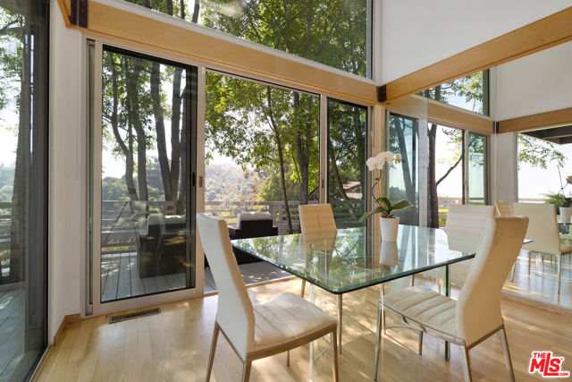 2753 Nichols Canyon Road, Los Angeles CA: https://media.crmls.org/mediaz/177f8dcb-2100-409f-9504-9856b93aee4e.jpg