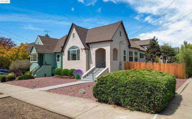 1437 Portland Ave, Albany CA: https://media.crmls.org/mediaz/1780447b-aa59-481f-9f16-e56481511e91.jpg