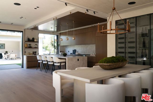 13221 Hesby Street, Sherman Oaks CA: https://media.crmls.org/mediaz/1781264d-8430-4ee4-8255-f573d32f5399.jpg
