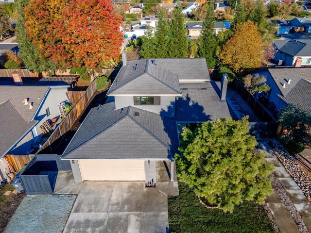 311 Foxboro Ct, San Ramon CA: https://media.crmls.org/mediaz/178127ee-0bde-4f44-9fae-960804f59ebc.jpg