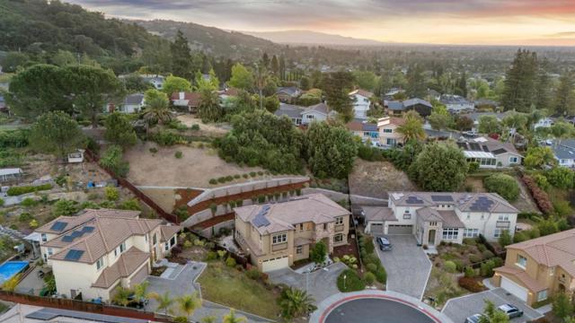 1489 Corte De Maria, San Jose CA: https://media.crmls.org/mediaz/1781324f-4d88-4875-8658-4b53f85c25ef.jpg