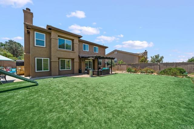 1063 Via Vera Cruz, San Marcos CA: https://media.crmls.org/mediaz/1781f499-dcad-4002-9702-16dfdbbeebc5.jpg