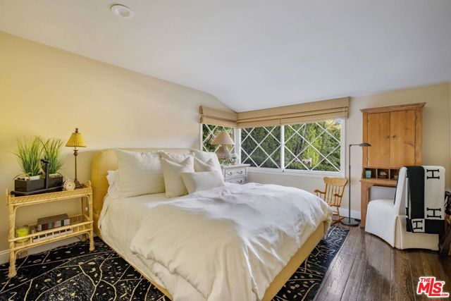 Drew Fenton | 585 Lorna Lane Los Angeles CA | MLS: 7287808