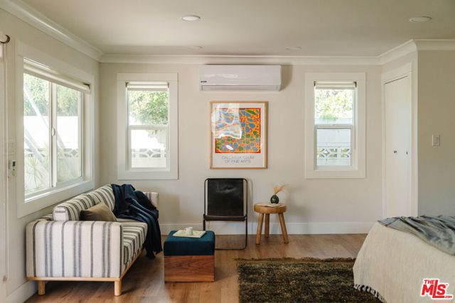 5421 Stratford Road, Los Angeles CA: https://media.crmls.org/mediaz/1785c628-1d49-4b1a-af27-82b830335e2d.jpg
