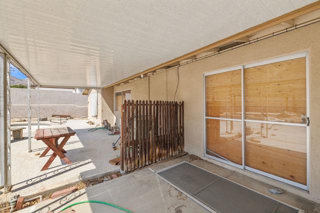 38280 Chuperosa Lane, Cathedral City CA: https://media.crmls.org/mediaz/178629e6-6603-456d-8c54-3f1698a02909.jpg