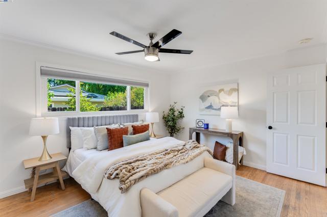 1337 Pennsylvania Blvd, Concord CA: https://media.crmls.org/mediaz/17865e4d-aa33-4ea0-b63d-c16c491fd120.jpg