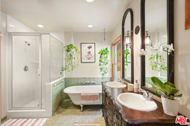 774 Old Topanga Canyon Road, Topanga CA: https://media.crmls.org/mediaz/1786a467-9413-4d32-bc78-7878d1bf8cbb.jpg