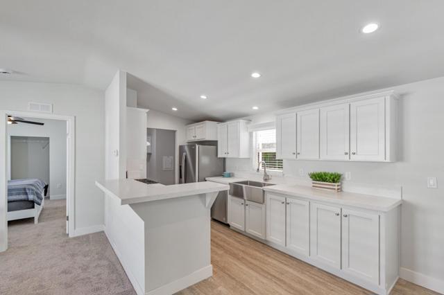 26814 S Mooney Boulevard, Visalia CA: https://media.crmls.org/mediaz/1786fb91-eccf-4e0a-8467-fe1ba23a9dbd.jpg