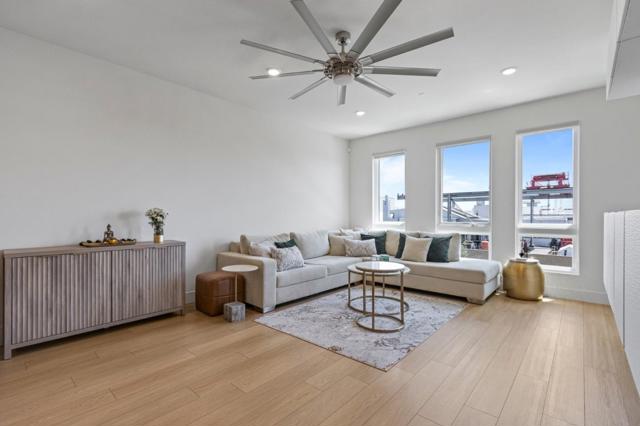 3698 Vision, Fremont CA: https://media.crmls.org/mediaz/17872b92-74ee-4142-96ee-b032a163262d.jpg