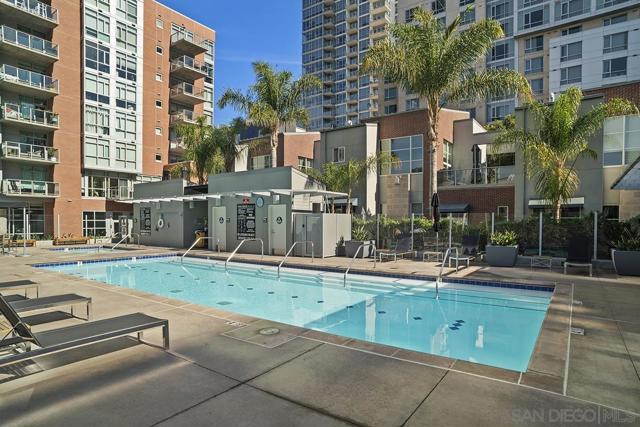 840 Island, San Diego, California 92101, 2 Bedrooms Bedrooms, ,2 BathroomsBathrooms,Townhouse,For Sale,Island,240028970SD