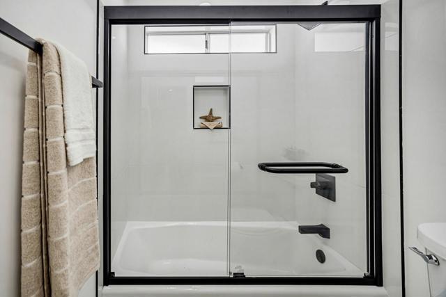 Image 28 of 36 For 25485 Via Paloma