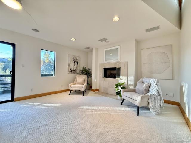 3566 Albatross St, San Diego CA: https://media.crmls.org/mediaz/178890e0-e1de-4d8a-afc6-f74d899d0982.jpg