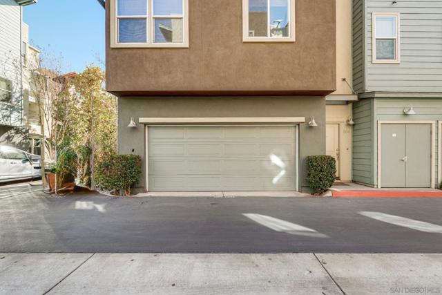 218 Antoni Gln, Escondido, California 92025, 2 Bedrooms Bedrooms, ,2 BathroomsBathrooms,Townhouse,For Sale,Antoni Gln,250001026SD