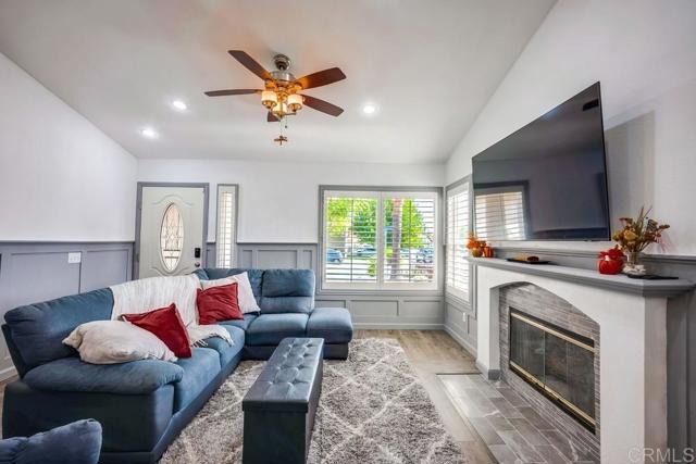 39685 ALMANSA, Murrieta CA: https://media.crmls.org/mediaz/1789d858-8c0b-47be-a737-230e5f4187e8.jpg