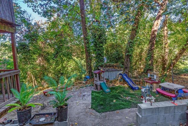 18109 La Verne Drive, Los Gatos CA: https://media.crmls.org/mediaz/1789e8fe-c470-4e0e-83ec-4d1d203eb2aa.jpg