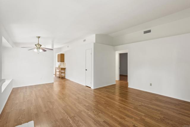 2009 Pointer Gln, Escondido CA: https://media.crmls.org/mediaz/178a0f0f-28d5-410c-8f9a-3f4a4454d096.jpg