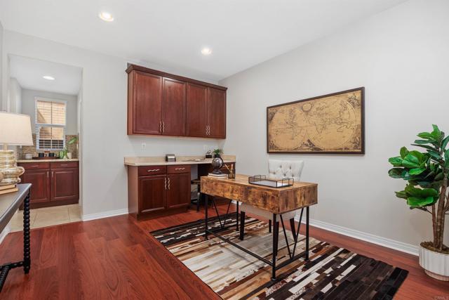 2258 Aventurine Place, Carlsbad CA: https://media.crmls.org/mediaz/178abcd9-ad4e-4a5d-aa0e-50ab23730bf2.jpg