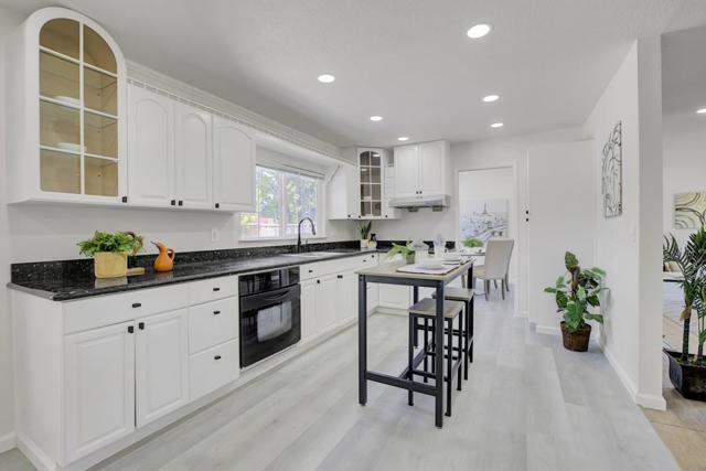 3517 Dahill Court, San Jose CA: https://media.crmls.org/mediaz/178b1395-0bee-4119-93fc-e9d1fff75e38.jpg