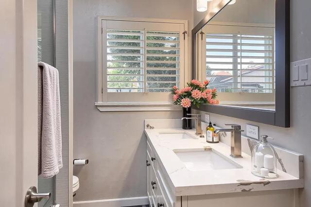 20393 Zorka Avenue, Saratoga CA: https://media.crmls.org/mediaz/178b83e7-f5d5-4efe-828b-af13f2ee68ca.jpg