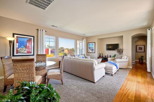 Detail Gallery Image 33 of 75 For 5006 Medalist Ct, Oceanside,  CA 92057 - 4 Beds | 3/1 Baths