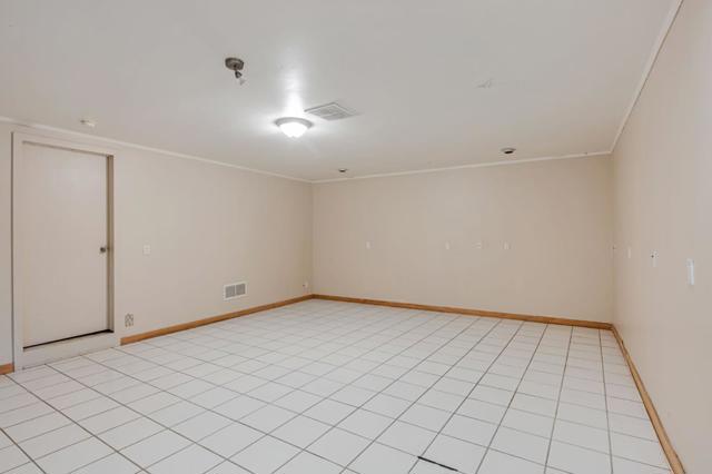 16668 Winding Boulevard, San Leandro CA: https://media.crmls.org/mediaz/178c0616-0e90-4835-a954-3c9398ae2837.jpg