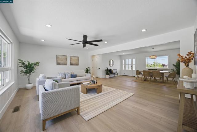 Image 7 of 47 For 1430 Carpenter Rd