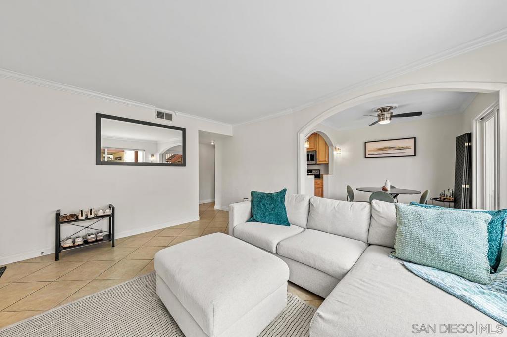 4075 Porte La Paz - photo 5