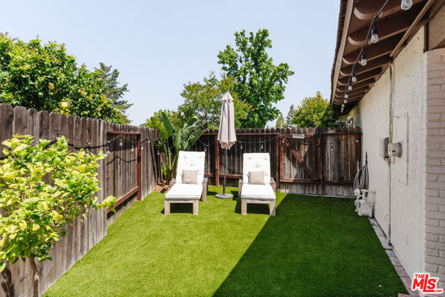 2641 Hartland Circle, Westlake Village CA: https://media.crmls.org/mediaz/178cfdad-506d-41ea-9b91-5b585f7e973e.jpg