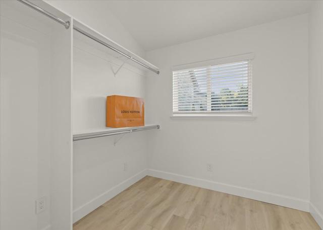 272 Clay Street, Monterey CA: https://media.crmls.org/mediaz/178d067f-3636-44a1-86df-86a983c0ff04.jpg