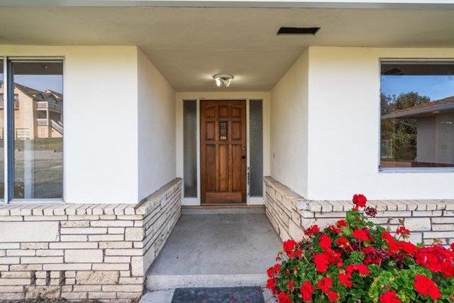 1080 Fairview Road, Hollister CA: https://media.crmls.org/mediaz/178d55b7-8af7-4514-983f-262081413d24.jpg