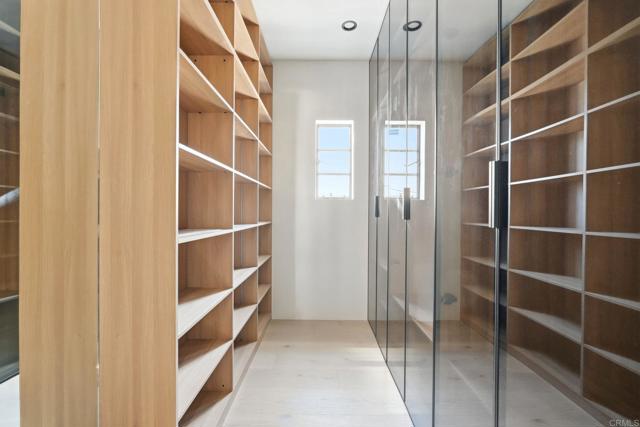 Detail Gallery Image 31 of 52 For 160 N Stanley Dr, Beverly Hills,  CA 90211 - 5 Beds | 5/1 Baths