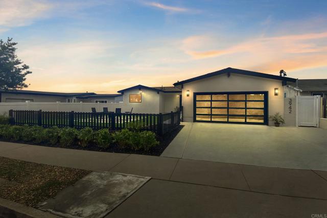 Detail Gallery Image 3 of 29 For 3942 Mount Acadia Bld, San Diego,  CA 92111 - 3 Beds | 2 Baths