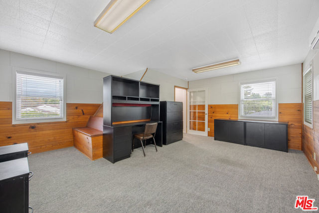 210 S Bundy Drive, Los Angeles CA: https://media.crmls.org/mediaz/1790894e-b356-4d54-a159-0d145ac23e25.jpg