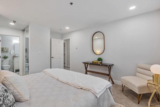 880 E Fremont Avenue, Sunnyvale CA: https://media.crmls.org/mediaz/17911476-2d87-4133-81db-d154e1e975bc.jpg