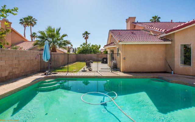 Image 2 of 34 For 81393 Avenida Gaviota