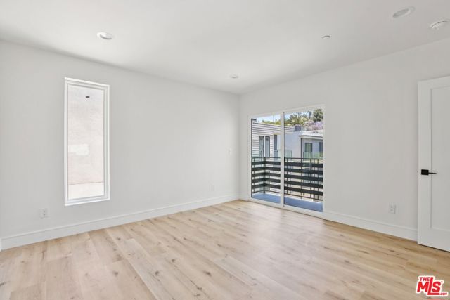 2111 1/2 Holly Drive, Los Angeles CA: https://media.crmls.org/mediaz/1794318d-2b85-46c4-ab98-f8505100b2f2.jpg