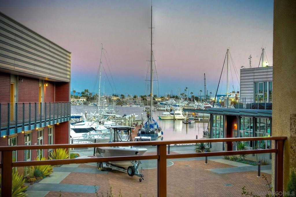 2820 Carleton St - photo 4