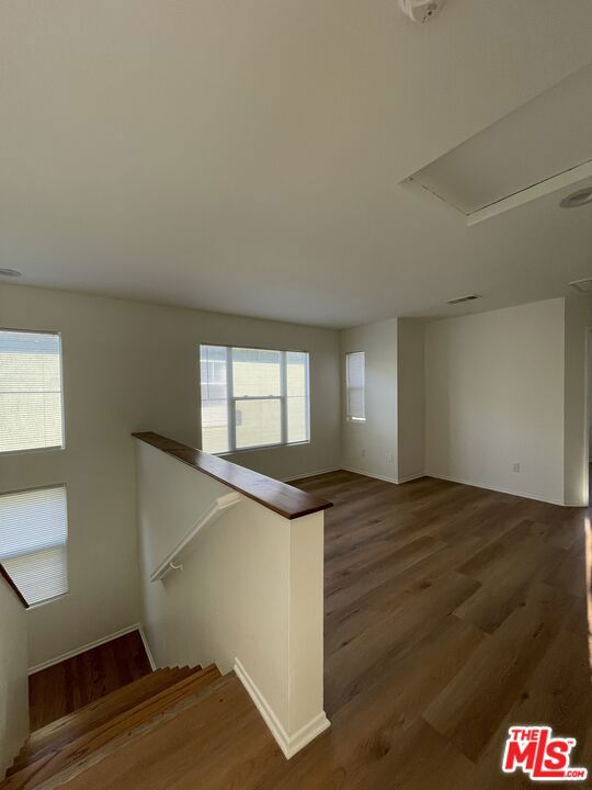 121 Cancion Way, Los Angeles CA: https://media.crmls.org/mediaz/17952d12-ca4f-4c59-8753-db1677f66fa0.jpg